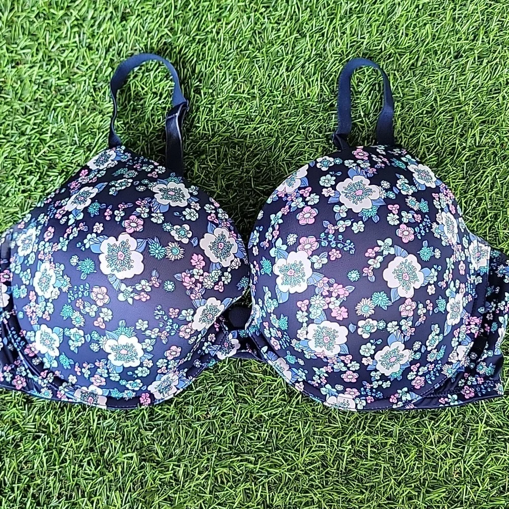 Victoria's Secret Push Up Floral Bra Size 38DD - Picture 7 of 7